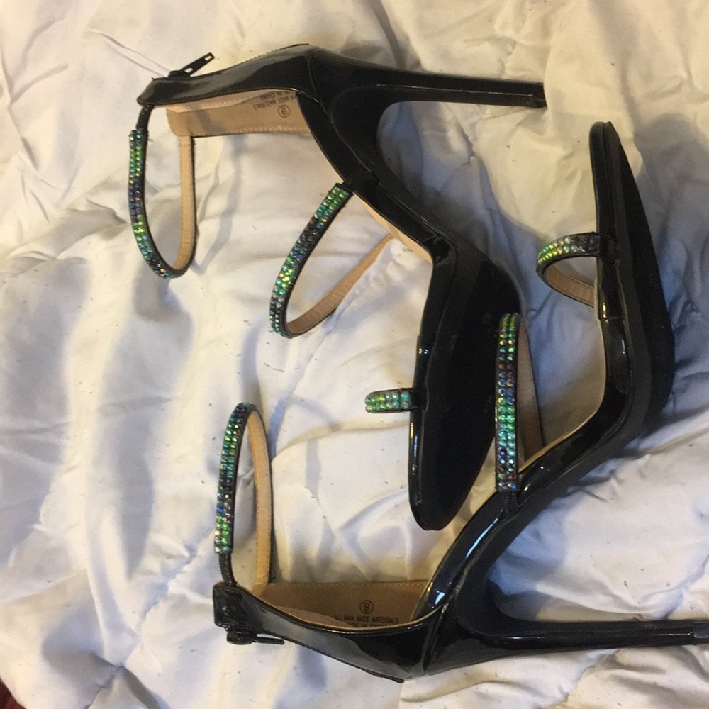 Liliana heels